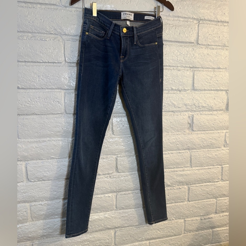 FRAME Le Skinny de Jeanne| Dark Wash| Size 26 - Picture 2 of 6